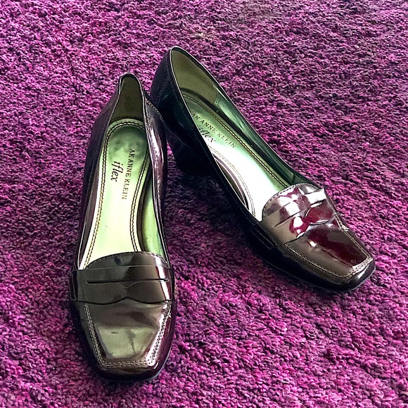 Anne Klein iflex burgundy patent Oxford wedges - Picture 1 of 3
